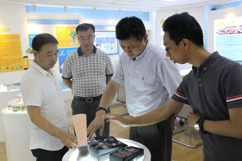 辽阳市委常委、常务副市长张震到彩神vll官网集团调研指导