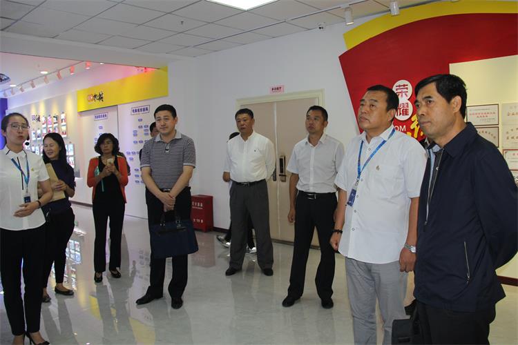 构建协调劳动关系，，，，，，共享企业文化建设