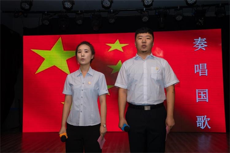 凝聚实力，，，，，，再创佳绩--彩神vll官网集团盛大举行半年总结表扬大会