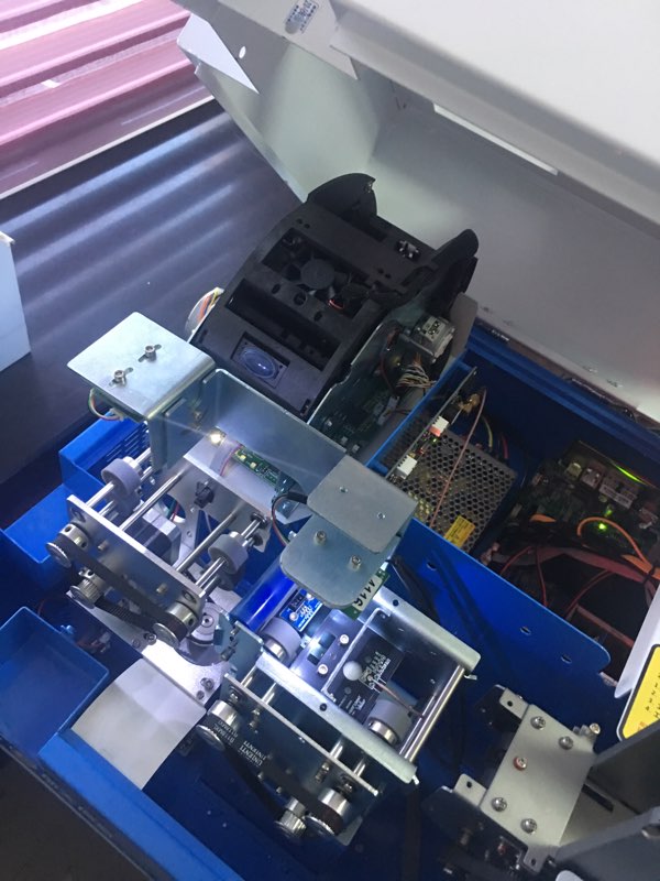 清静收支，，，，，，与同胞配合前行