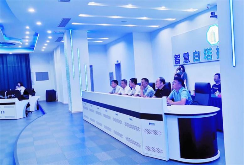 辽宁省工信厅副厅长丁广军莅临彩神vll官网集团调研指导